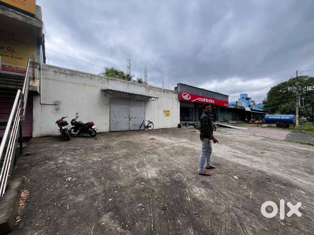 Located right on the nh55 near bus stand