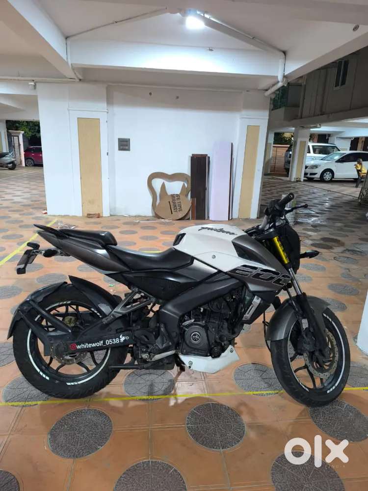 N S200, BS4 engine , 2019 model