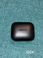 Oneplus Buds pro - with original accessories