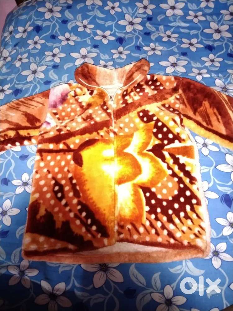 Kids Darjeeling sweater is used 12 to 15 year kids. 2 month old.
