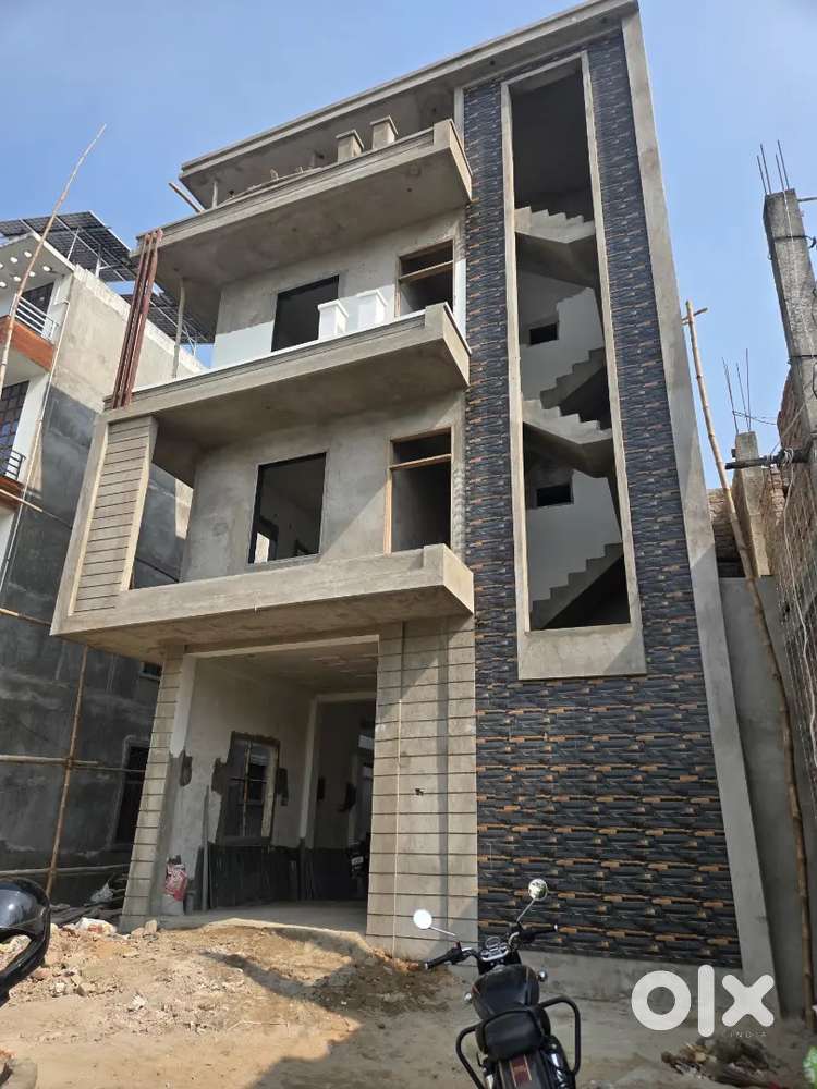 House near Chitaipur in Colony