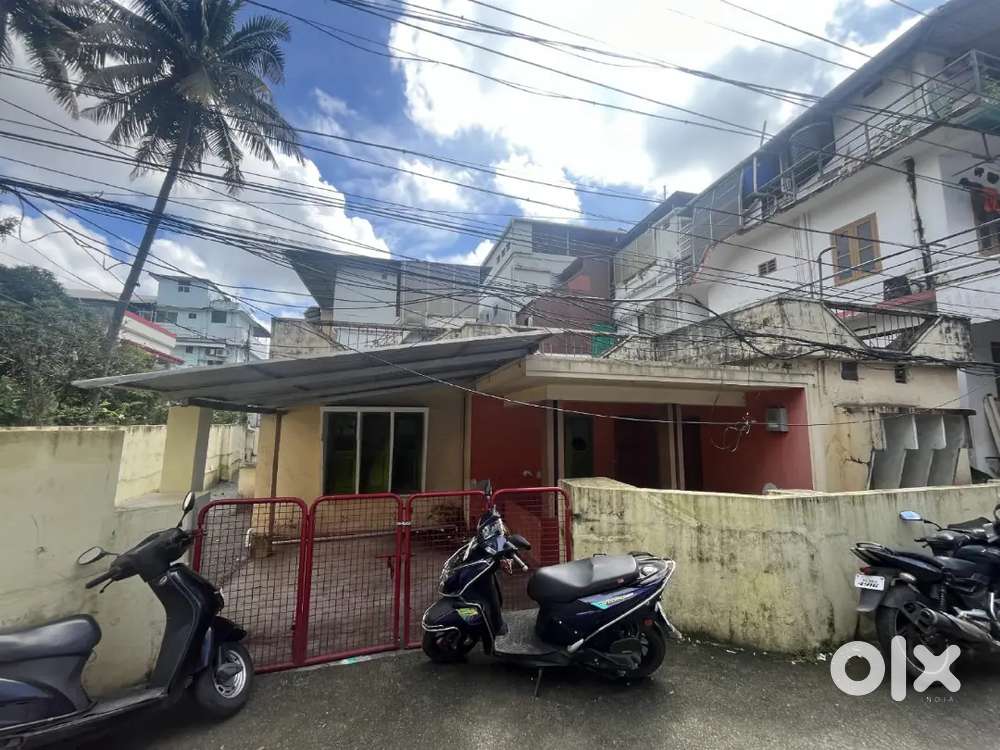 5.25 SEMI COMMERCIAL LAND FOR SALE AT VYTTILA KADAVANTHRA