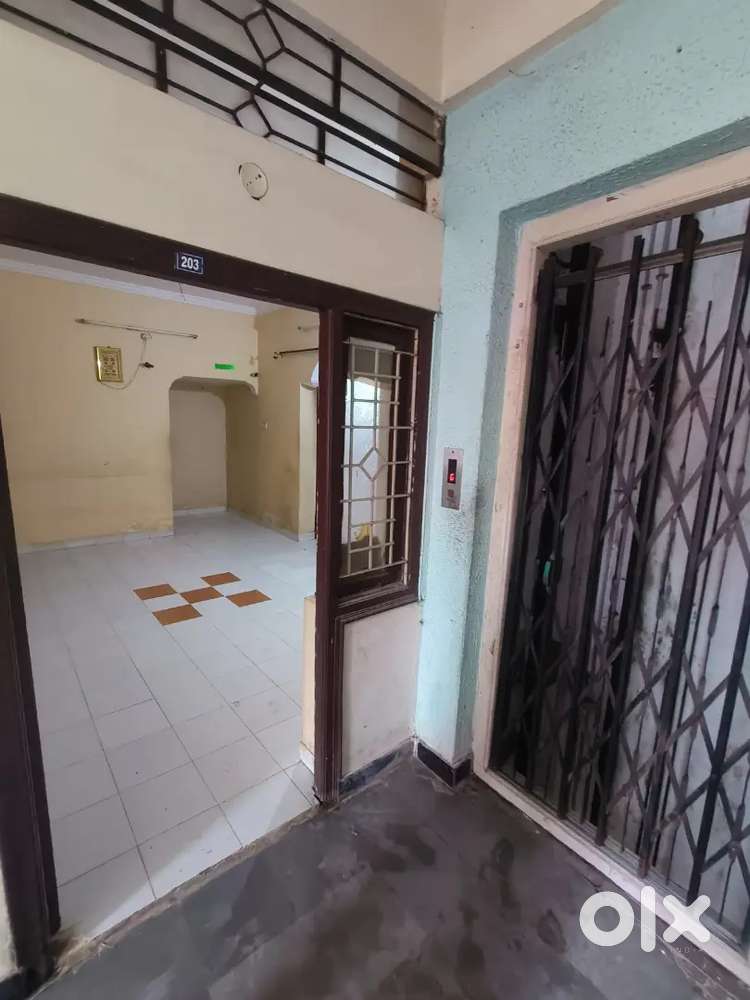 860 SFT 2BHK 2ND FLOOR FLAT FOR SALE ASIF NAGAR