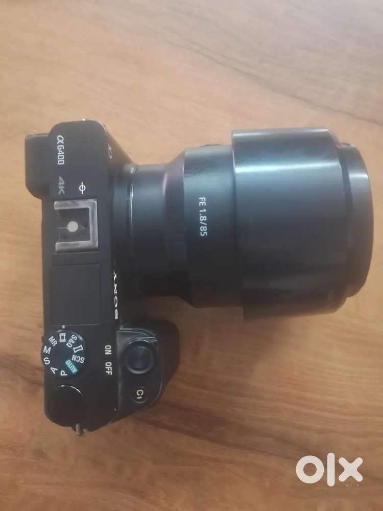 Sony 6400 only Camera selling for urgent money requirement