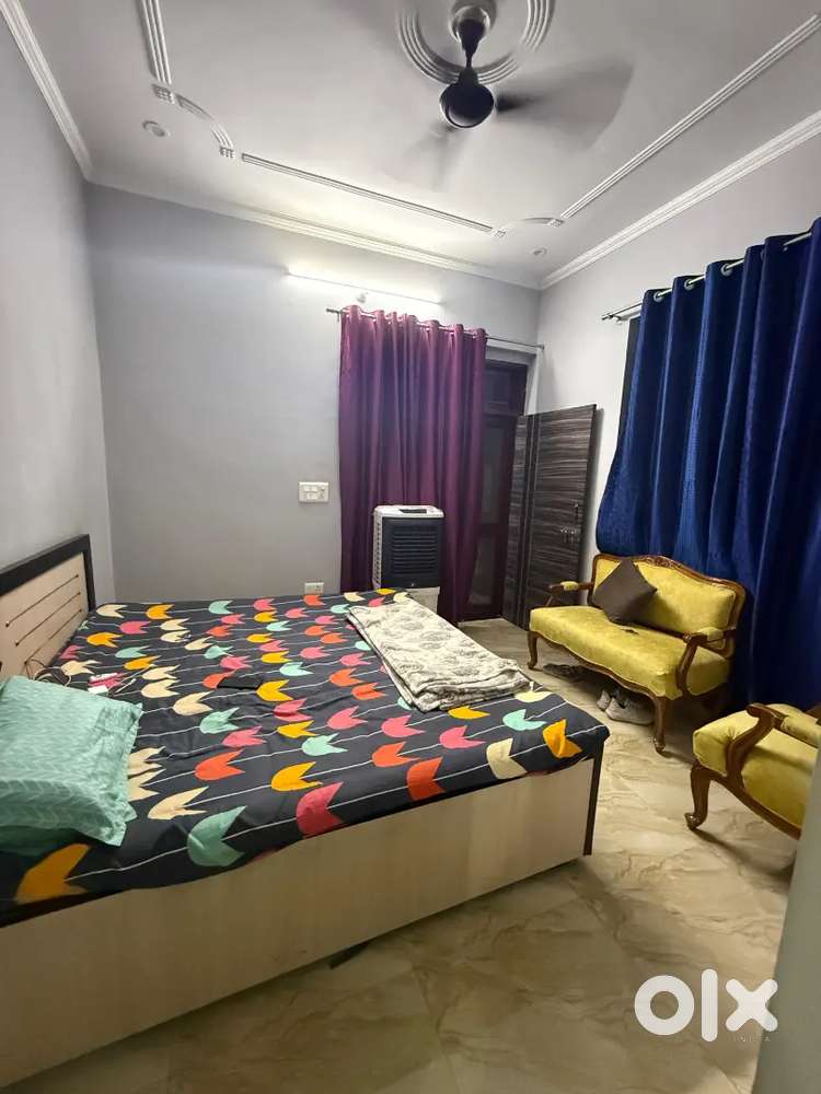 One bhk furnished flat available