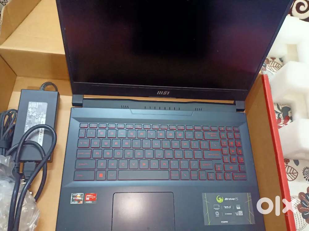 MSI Bravo 15 AMD Ryzen 5 Hexa Core AMD R5-5600H (8GB/512GB SSD(