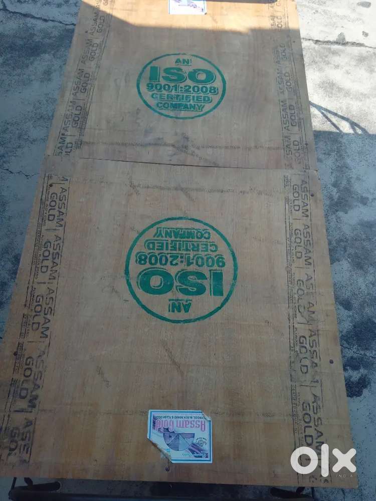 Folding ply, mattress, pillow,double bedkitchenutensilscookervcurtains