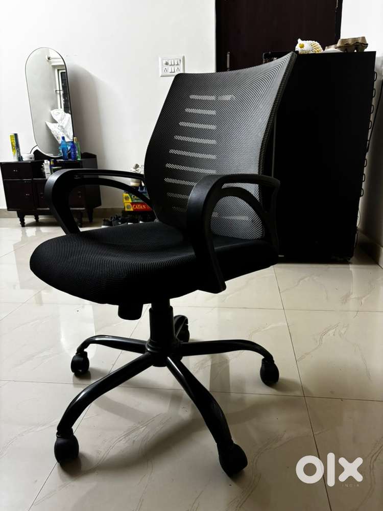 Office Chair medium back