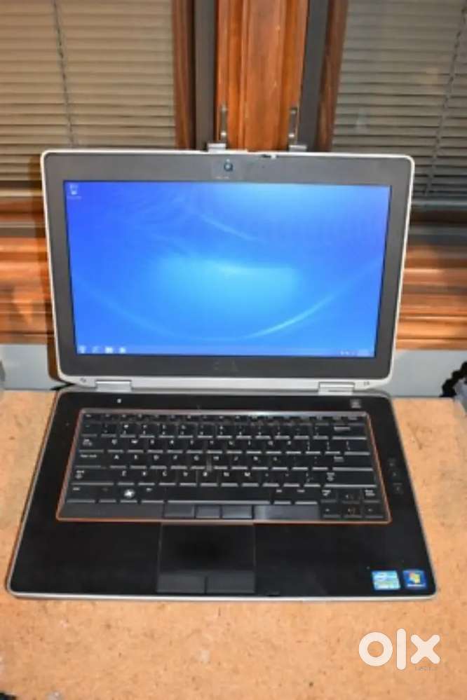 Dell Latitude E6420 i5 with original Dell charger