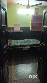 AC room looking for a male or female tenant