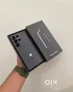Selling  my  s23 ultra  12/256gb used 7 month  at less price