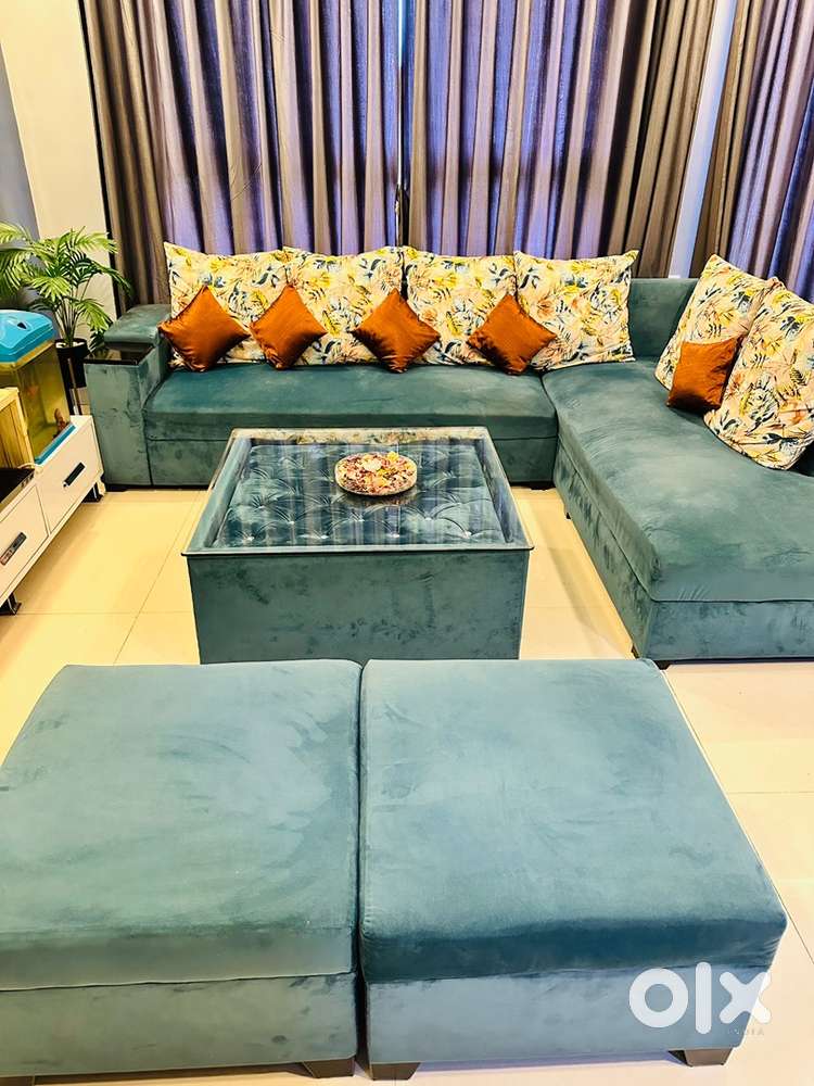 7 seater sofa set with table
