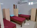 AC ROOM FOR MEN PG IN NEAR DLF LOW COST