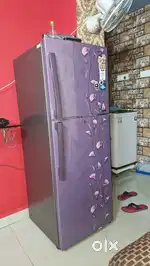 SAMSUNG REFRIGERATOR