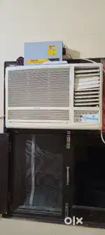 Hitachi 1.5 ton window ac with stablizer