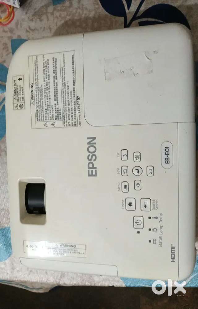 Epson EB-E01 projector Excellent condition ,1year old33