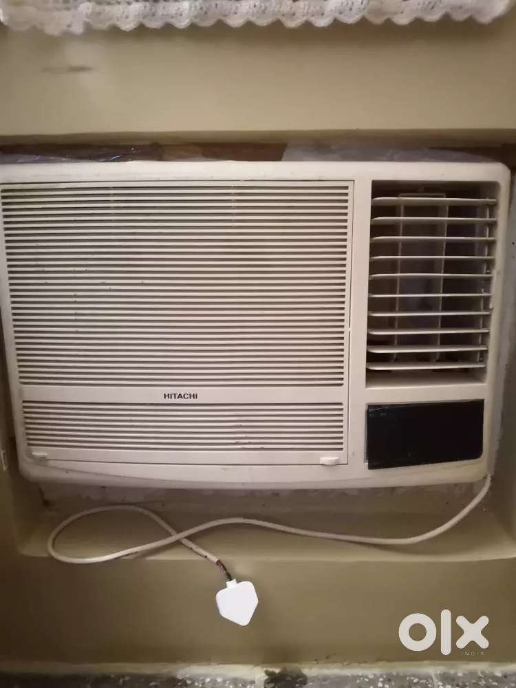 HITACHI 1.5 TON AC