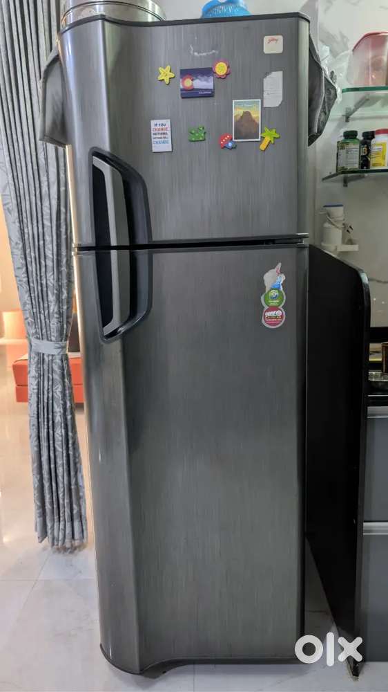 Godrej Refrigerator (305 Ltr, Double Door) – Excellent Condition