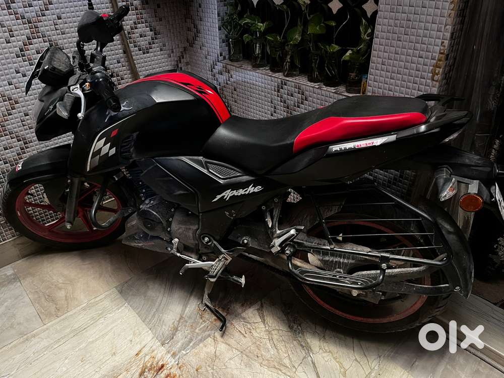 Apache rtr 160 4v