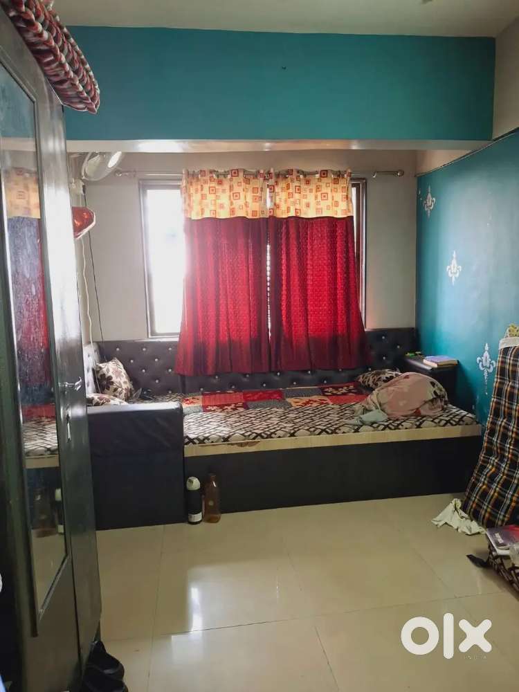 Looking for 1Female Roommate