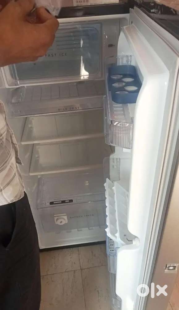 Whirlpool 125 litr refrigerator