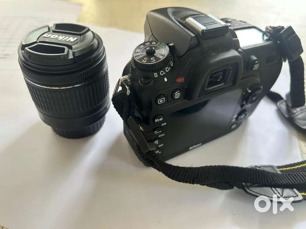 Nikon D700 camera with leans 18-55MM excellent condition