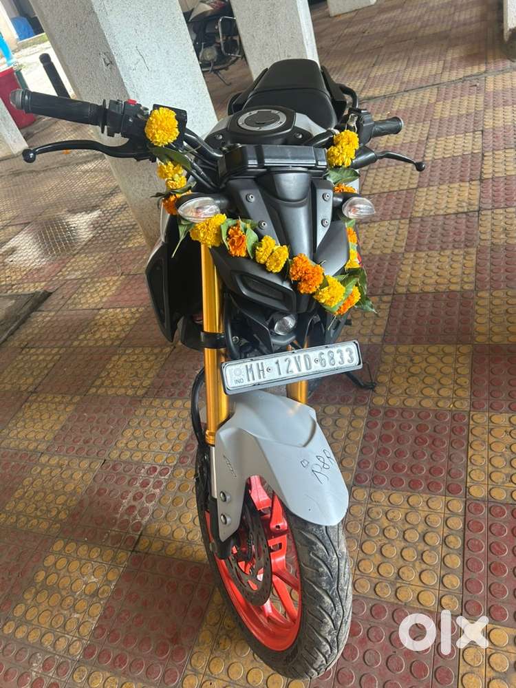 Mt 15v2 ride 17000km colour is ice flue vermilion