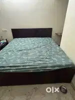 72x75 King size bed without mattress for sale immediately