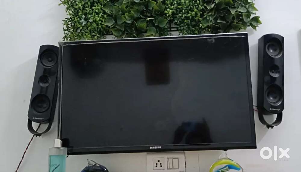 Brand new only display broken