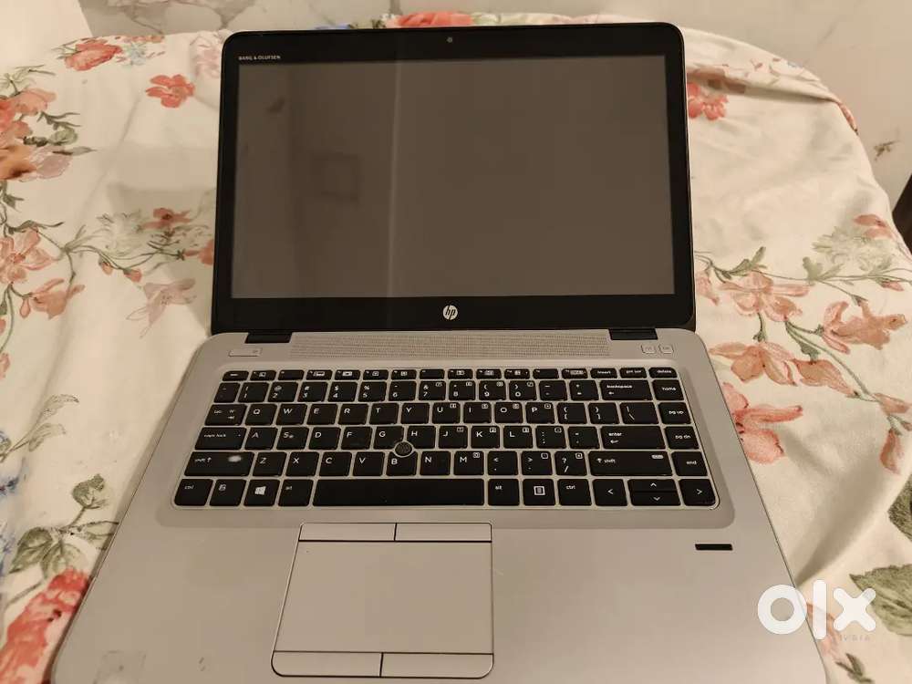 HP Elitebook 840 g3 & Bose Quietcomfort headphones for sale
