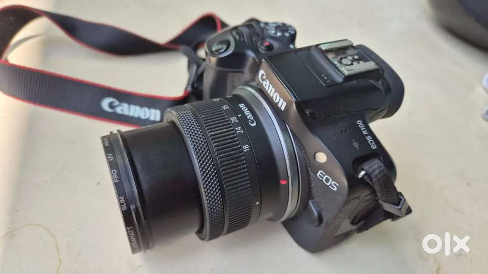 Canon Camera R100