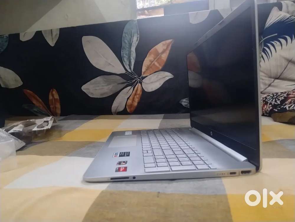 LAPTOP SELLING