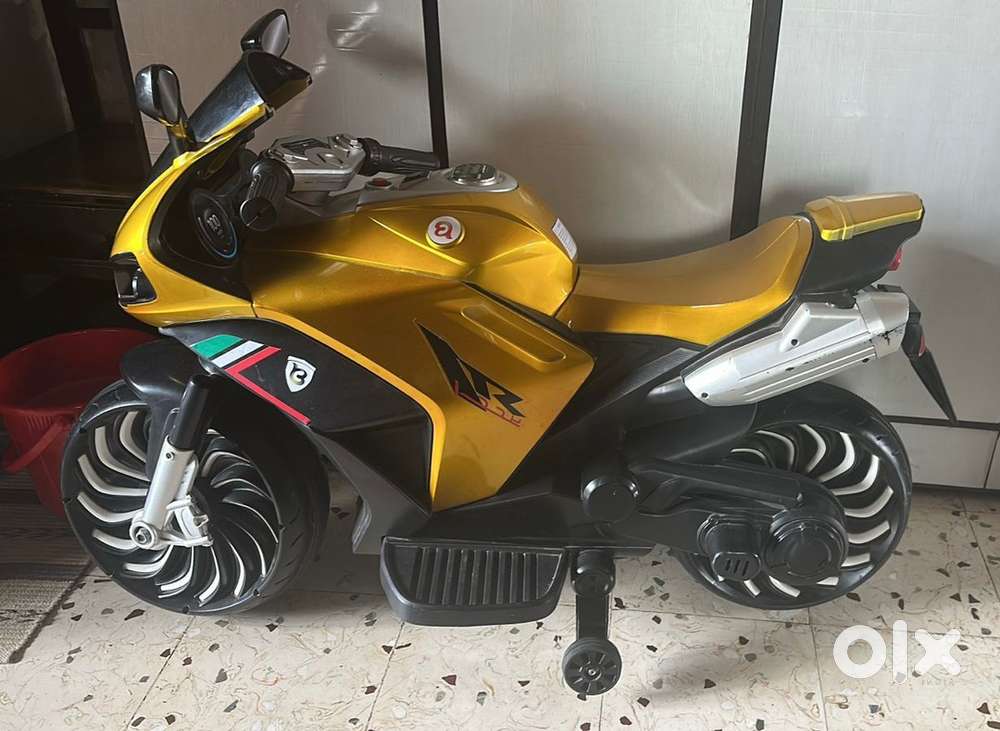 Yamaha r1 bike
