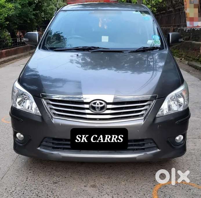 Toyota Innova 2.5 V 7 STR, 2011, Diesel