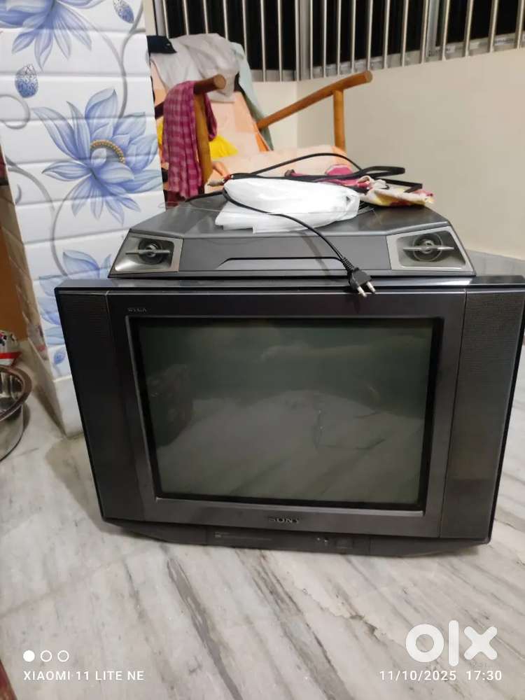Sony wega colour TV