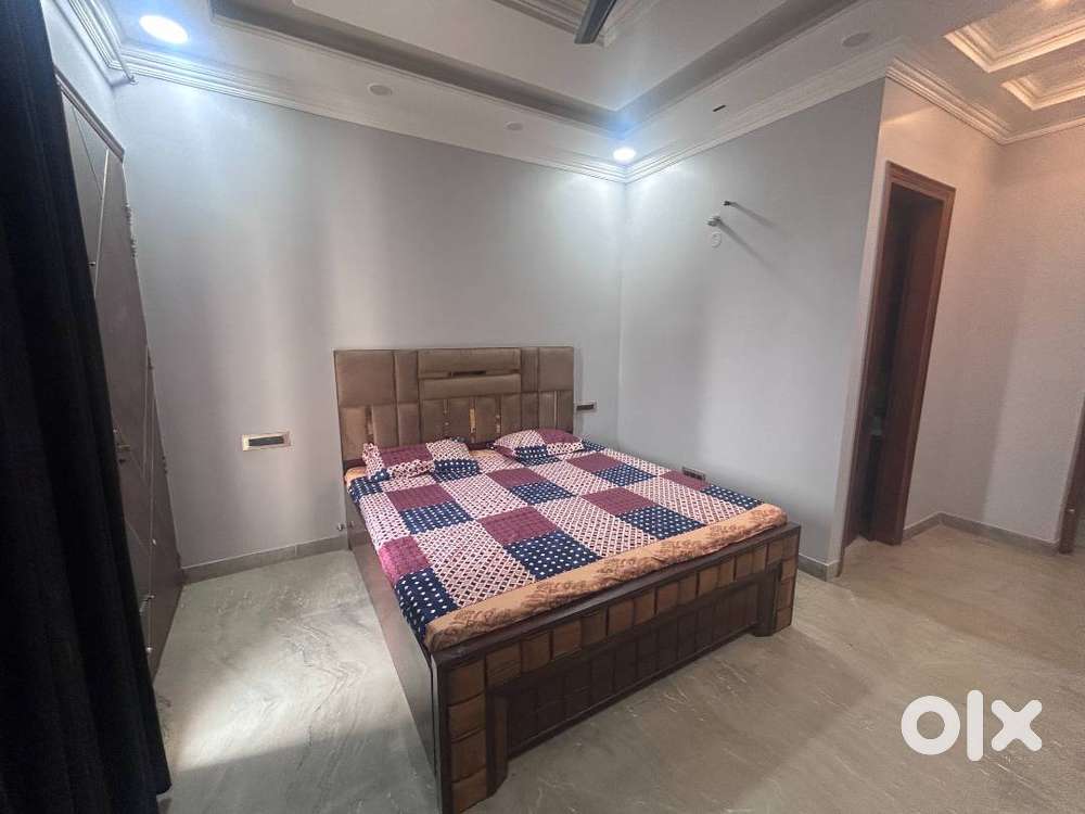 2BHK Fully Furnished First Floor with Big Balcony & Parking