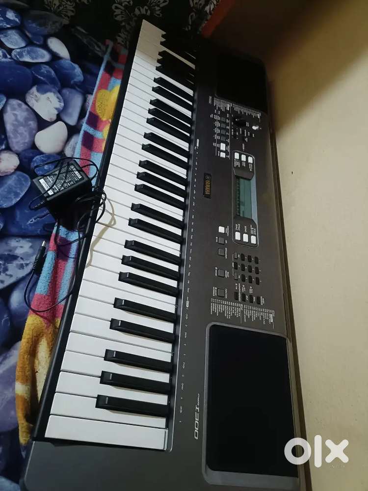 yamaha i300 keyboard