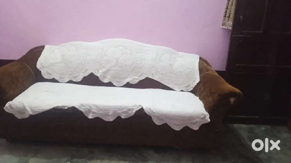 Maharaja company ke sofen h