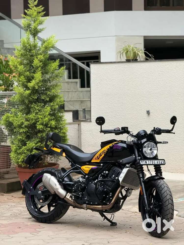 ROYAL ENFIELD GUERRILLA 450 FLASH