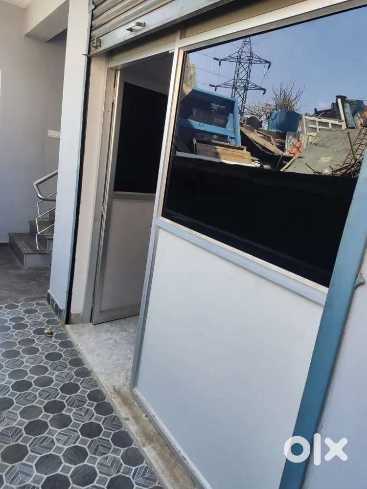 Commercial space for shop or office-Mosque street, padi