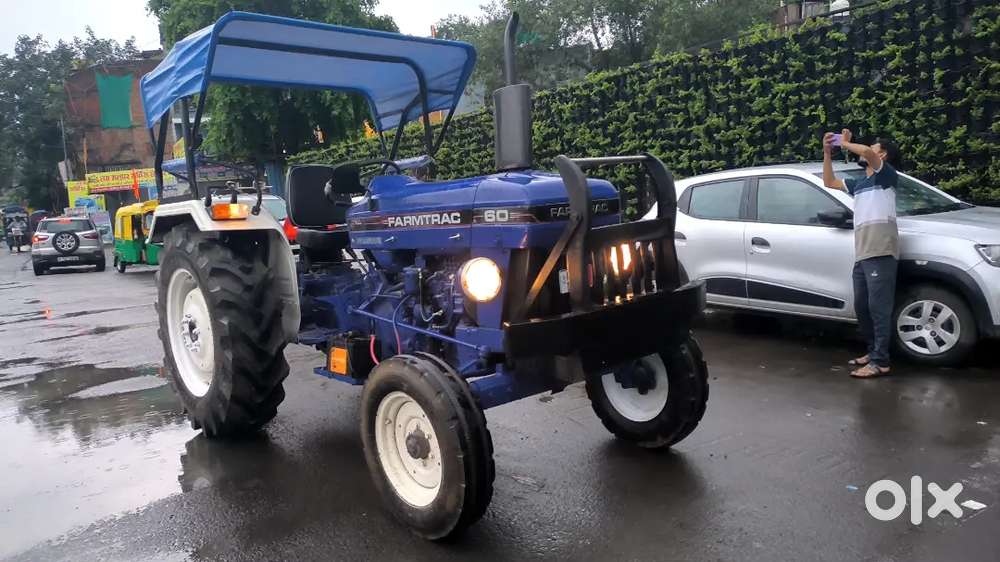 शोरूम 1200 घंटे चला 50 HP फार्मट्रैक ट्रेक्टर नया कंडीशन इंदौर