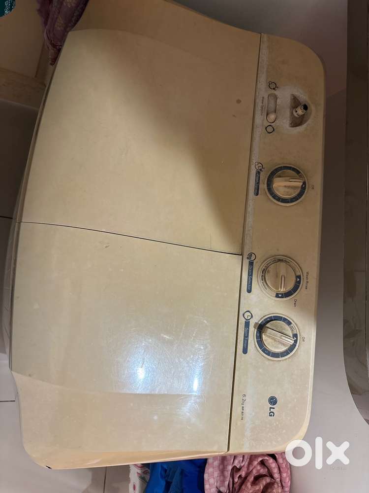6.2 LG SEMI AUTOMATIC Machine in just 2000