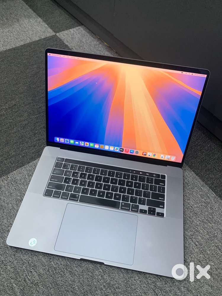 Apple MacBook Pro 2019 16inch i9 32GB 512GB Warranty