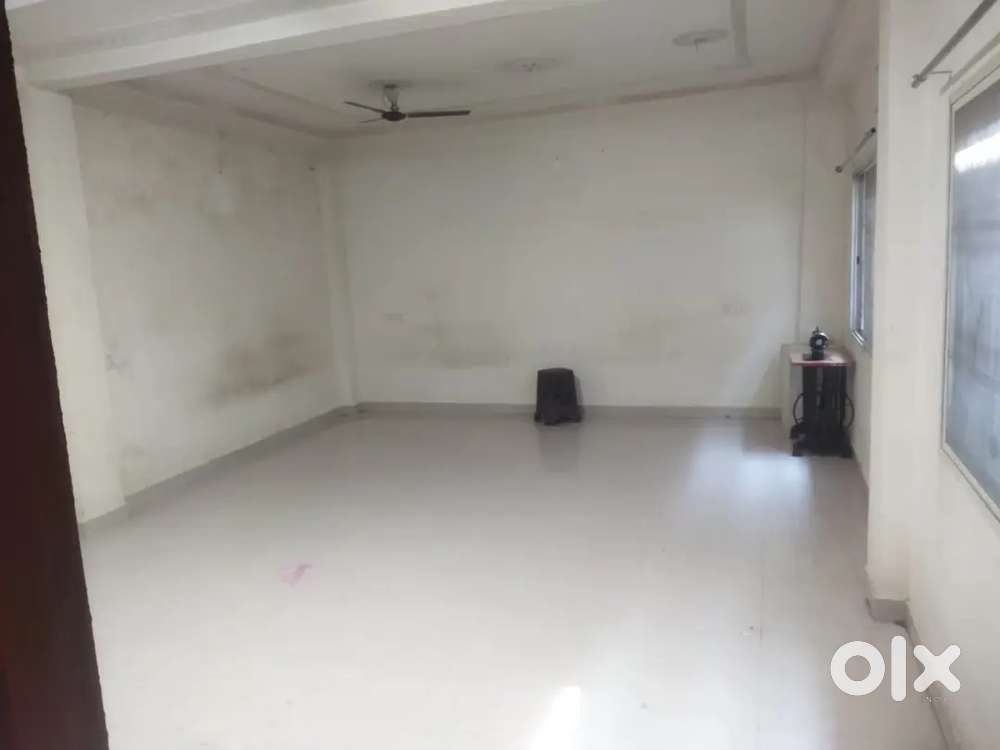 One holl and kitchen,bathroom full water connection for rent