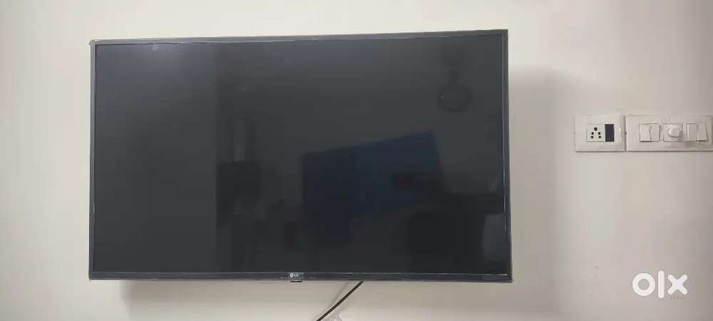 LG TV Good Condition