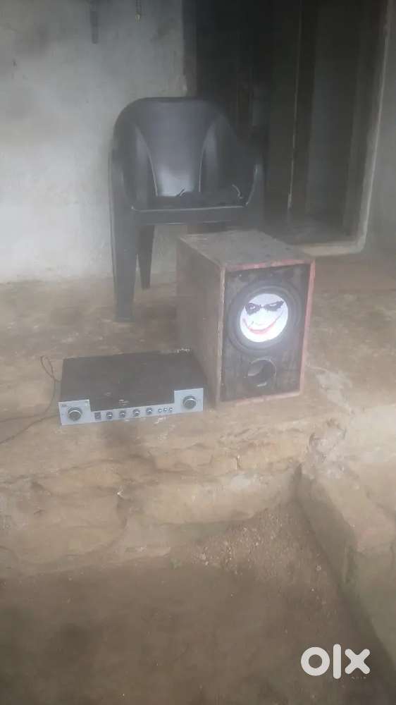 amplifier and a speaker.
