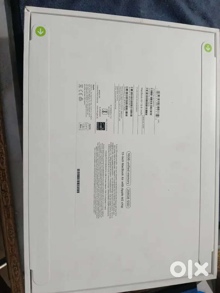 Macbook M2 16/256 seal pack