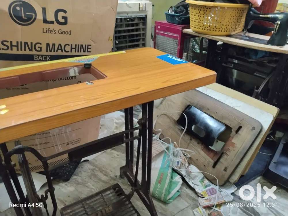 StANd with moti ply and Several items different price