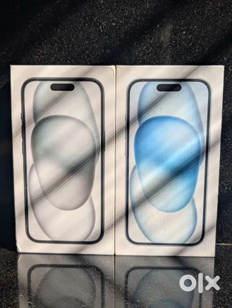 iPhone 15 & 16 SEAL PACK PHONES