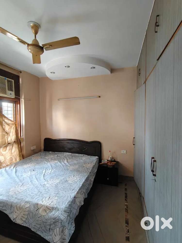 Rajouri Garden 1 bhk fully furnished walking distance from metro